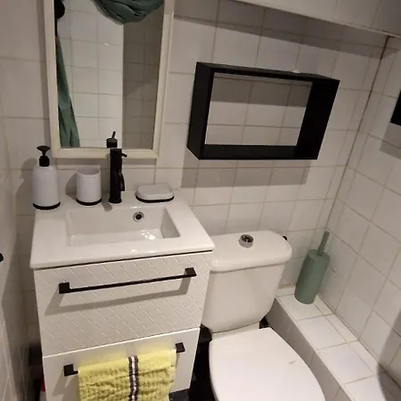 Meuble Ecusson - Comedie Et Gare A Pied ! Appartement Montpellier